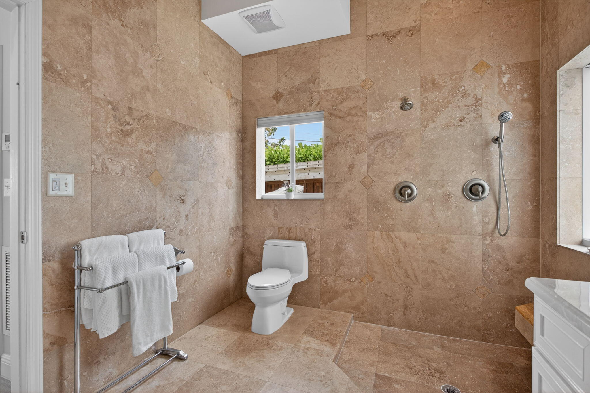 NORTH ANDREWS GARDENS 2ND ADD - Residential