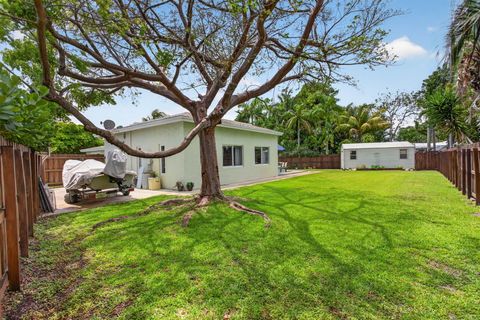 Tiny photo for 451 NE 48th Court, Oakland Park, FL 33334 (MLS # B26027401)