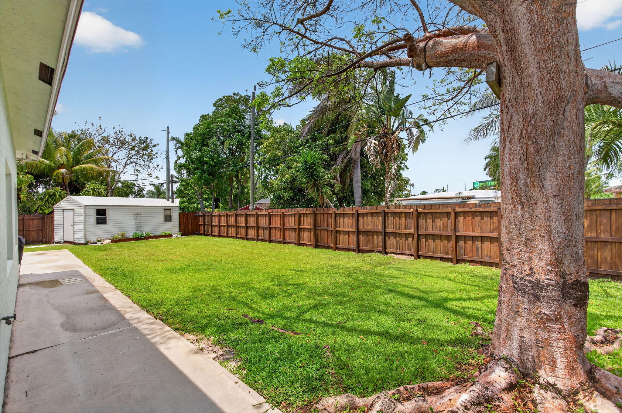 NORTH ANDREWS GARDENS 2ND ADD - Residential