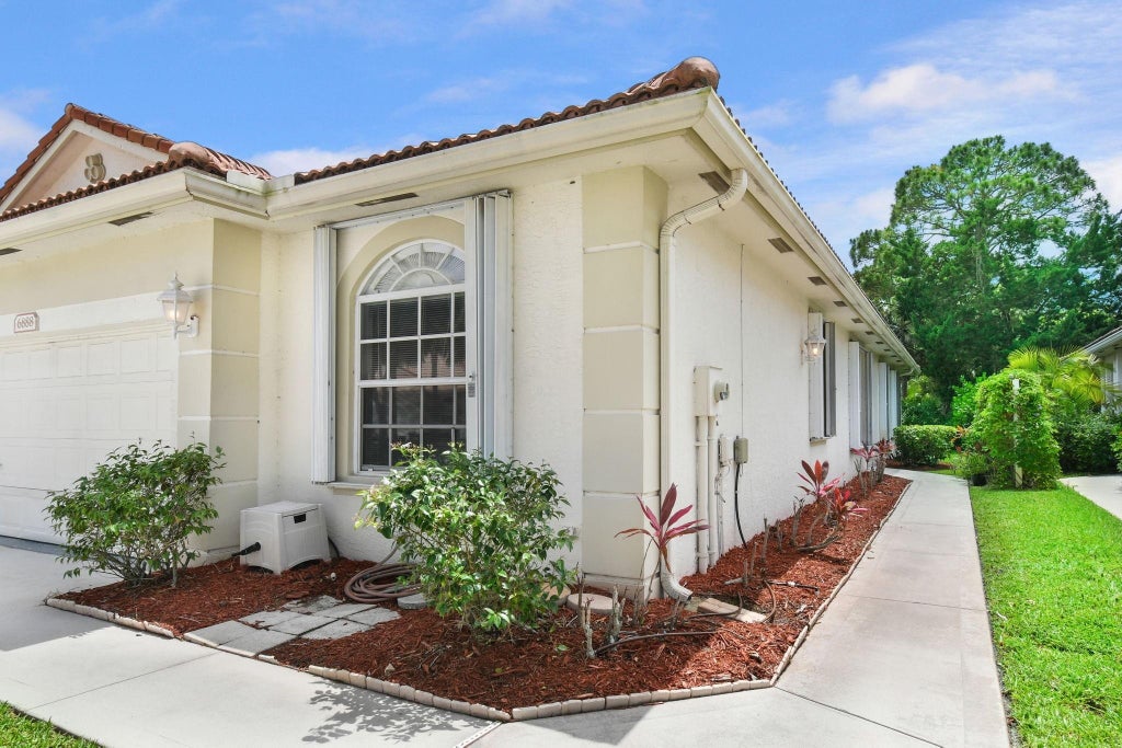 Photo of 6888 SE Warwick Lane, Stuart, FL 34997 (MLS # F10524209)