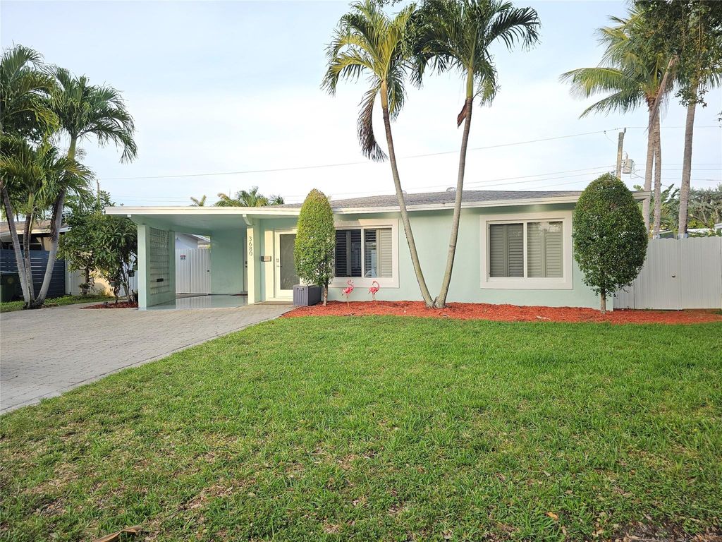 Photo of 3680 NE 16th Avenue, Oakland Park, FL 33334 (MLS # B26021844)