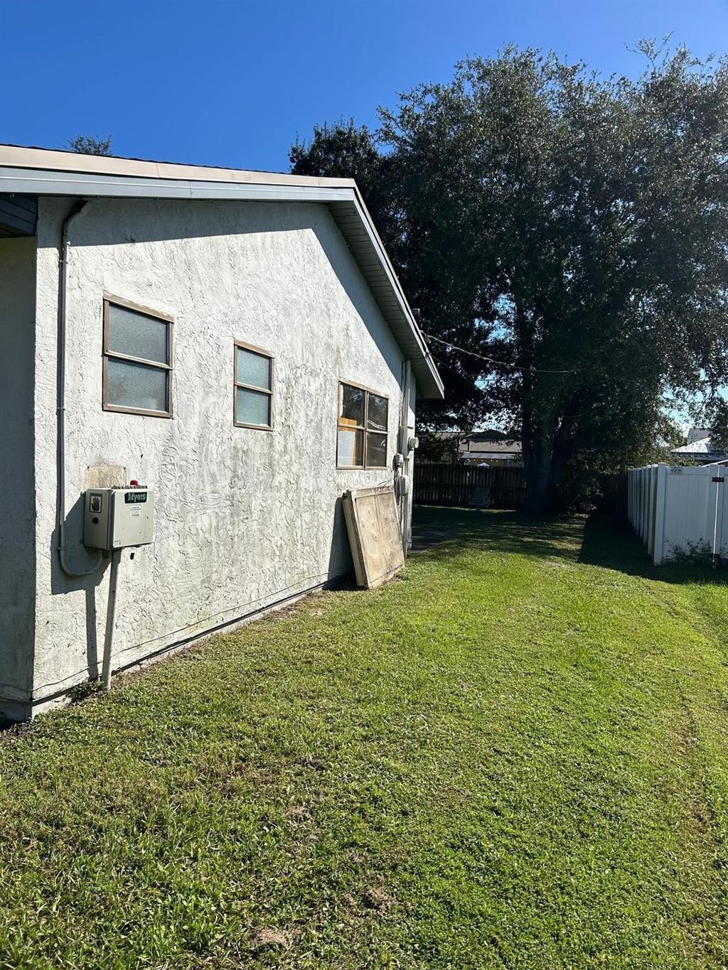Photo of 461 SW Byron Street, Port Saint Lucie, FL 34983 (MLS # F10532923)