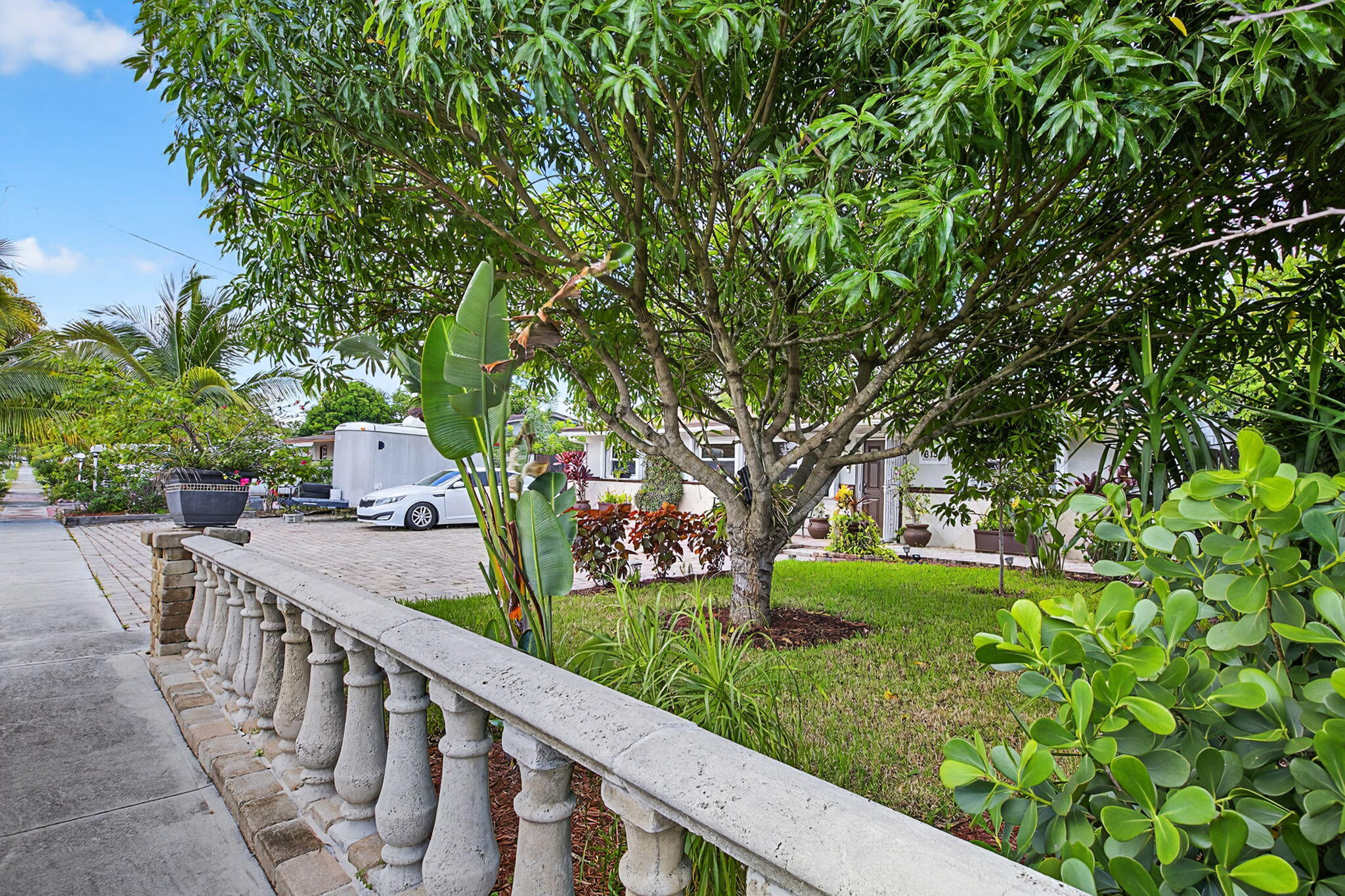6139 SW 3rd Street, Margate, FL, 33068/$499,000 3 6139 SW 3rd Street