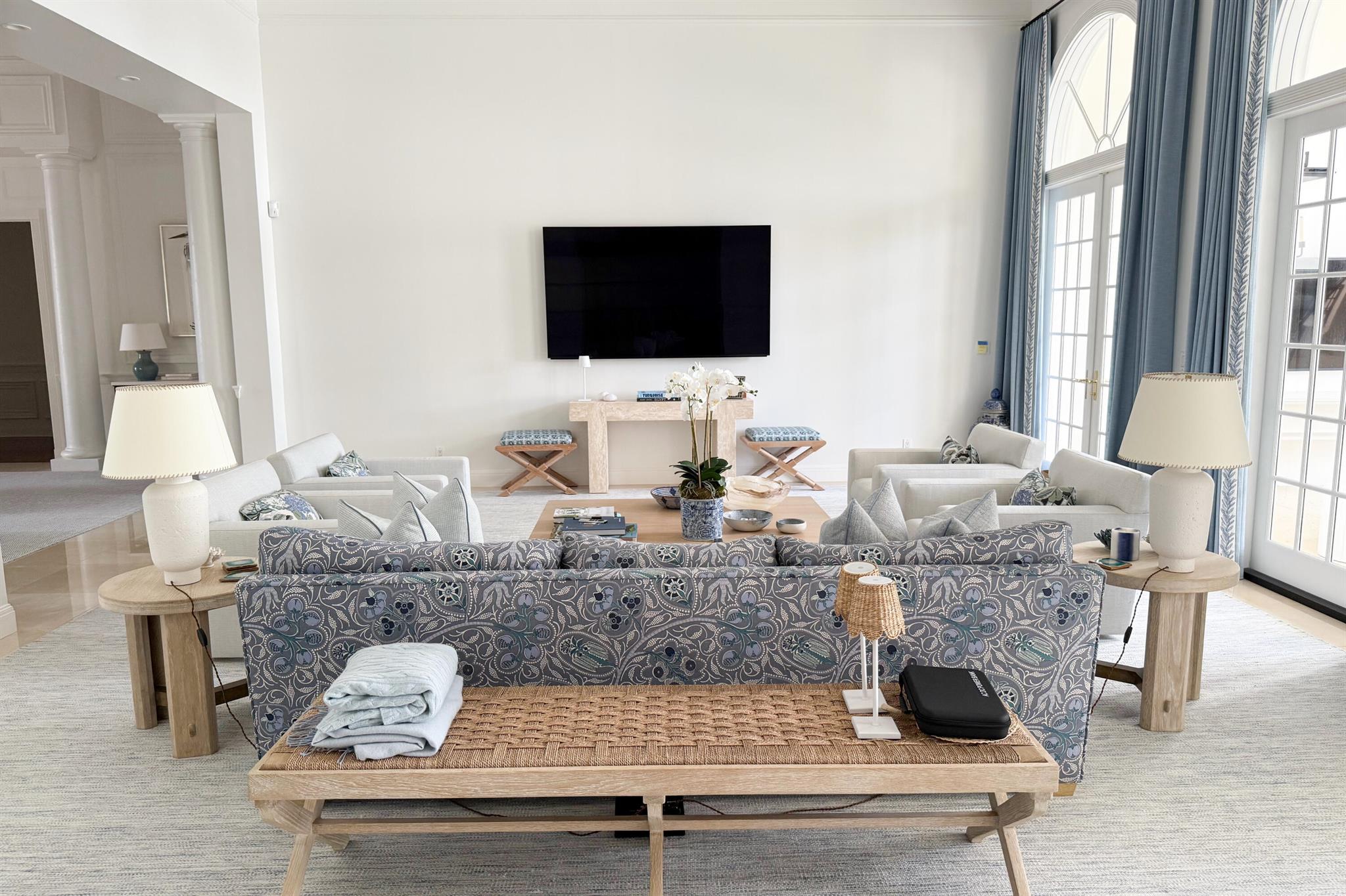 View photos, virtual tours, details... 1494 N Lake Way