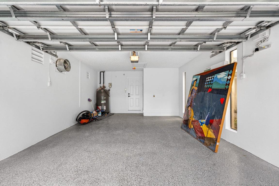 ESSEX AT HUNTERS RUN CONDO - Residential