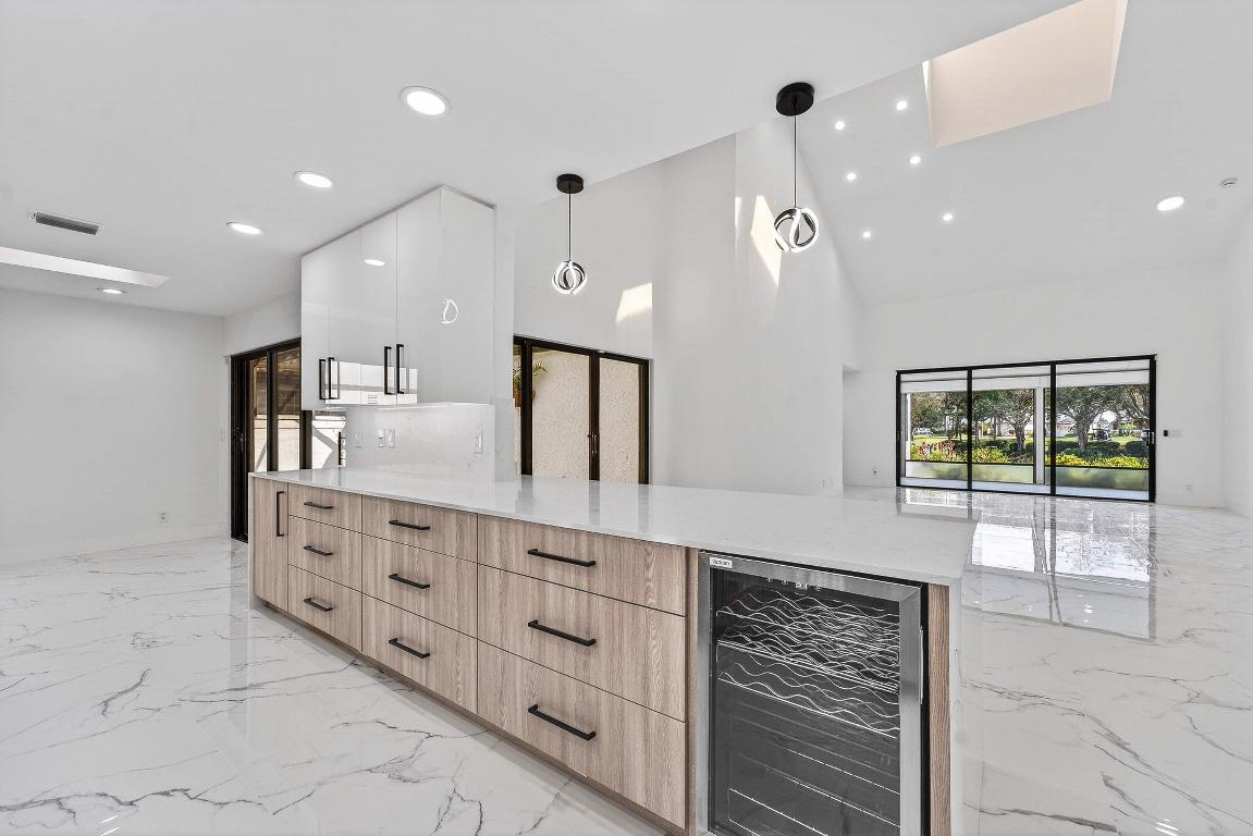 ESSEX AT HUNTERS RUN CONDO - Residential