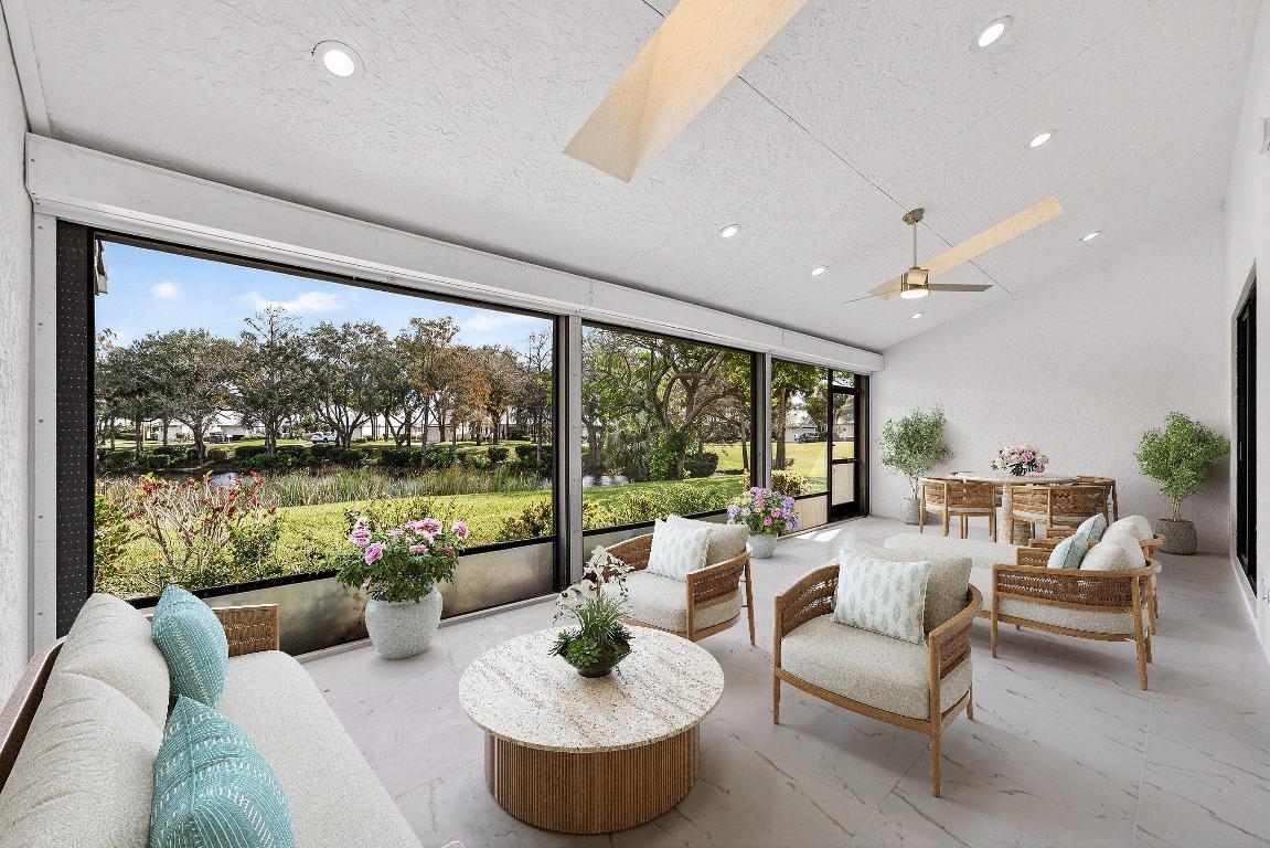 ESSEX AT HUNTERS RUN CONDO - Residential