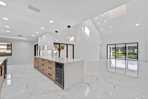 6 Clubhouse Lane Boynton Beach FL 33436