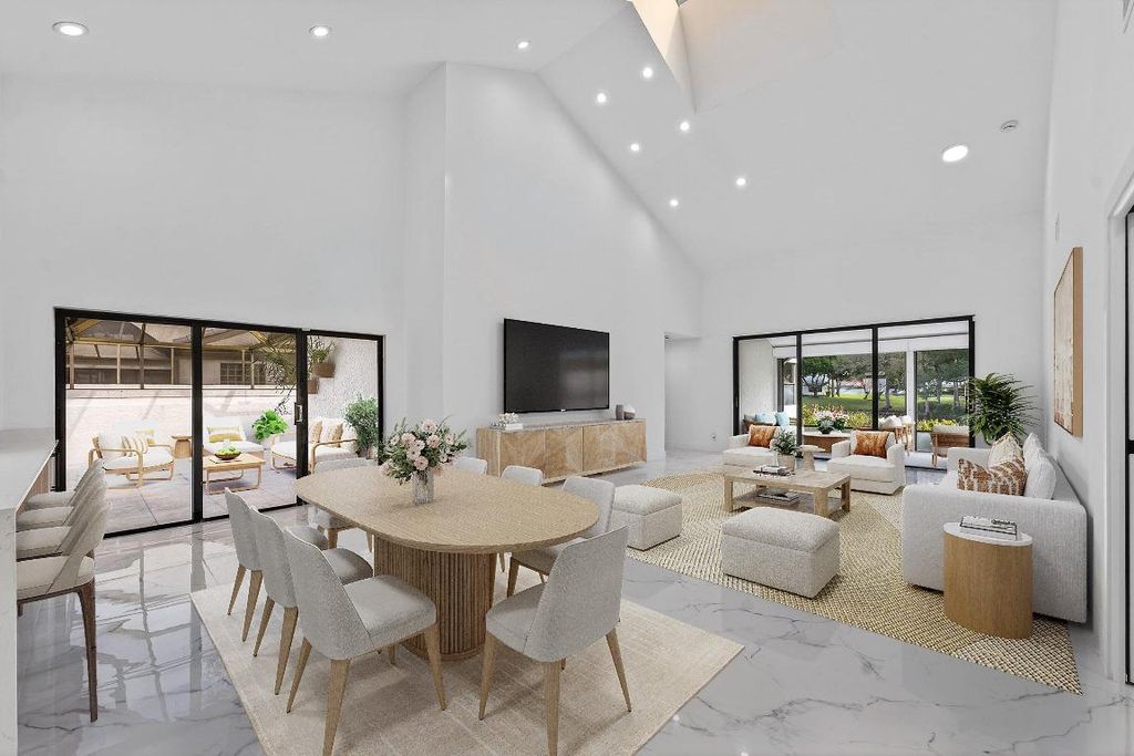 Photo of 6 Clubhouse Lane, Boynton Beach, FL 33436 (MLS # R11157049)