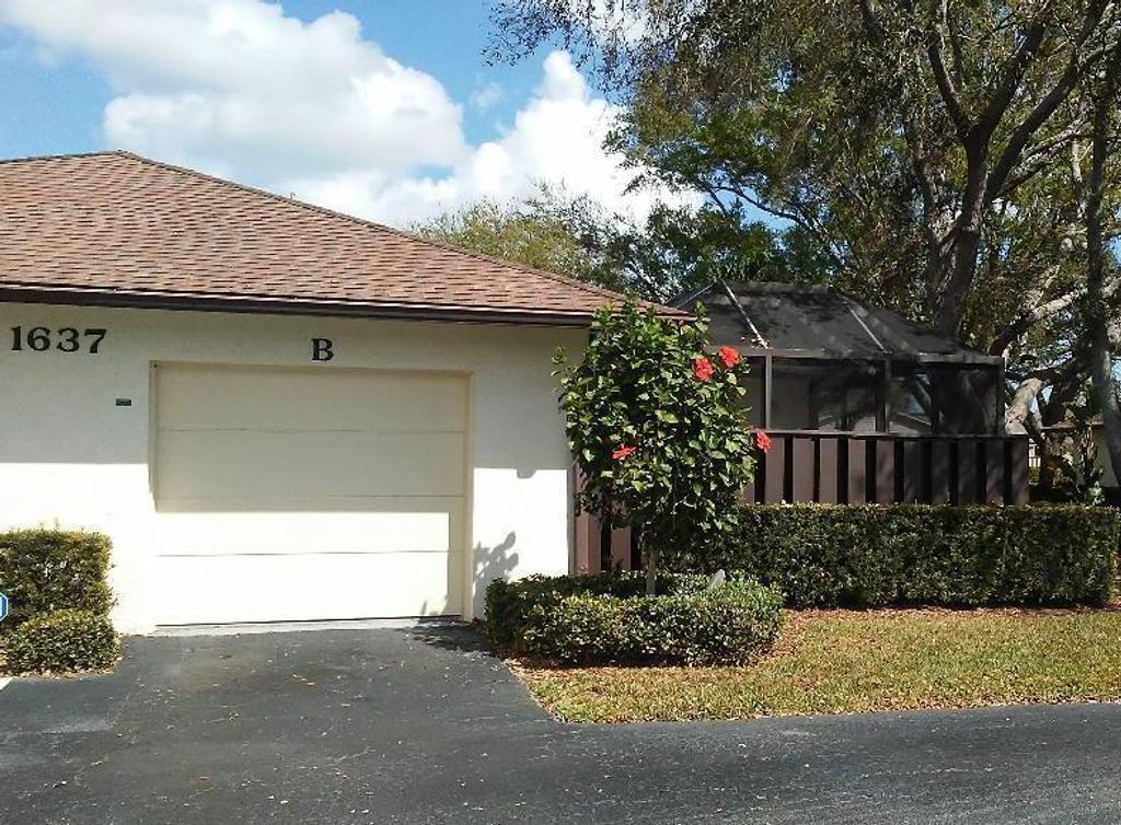 Photo of 1637 Laurel Leaf Lane #B, Fort Pierce, FL 34950 (MLS # R10853792)
