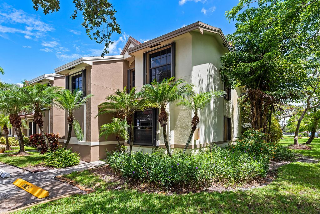 Photo of 243 City View Drive, Fort Lauderdale, FL 33311 (MLS # B26021441)