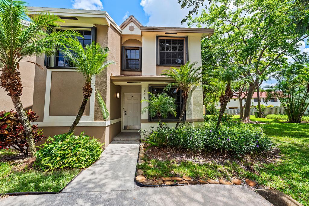Photo of 243 City View Drive, Fort Lauderdale, FL 33311 (MLS # B26021441)