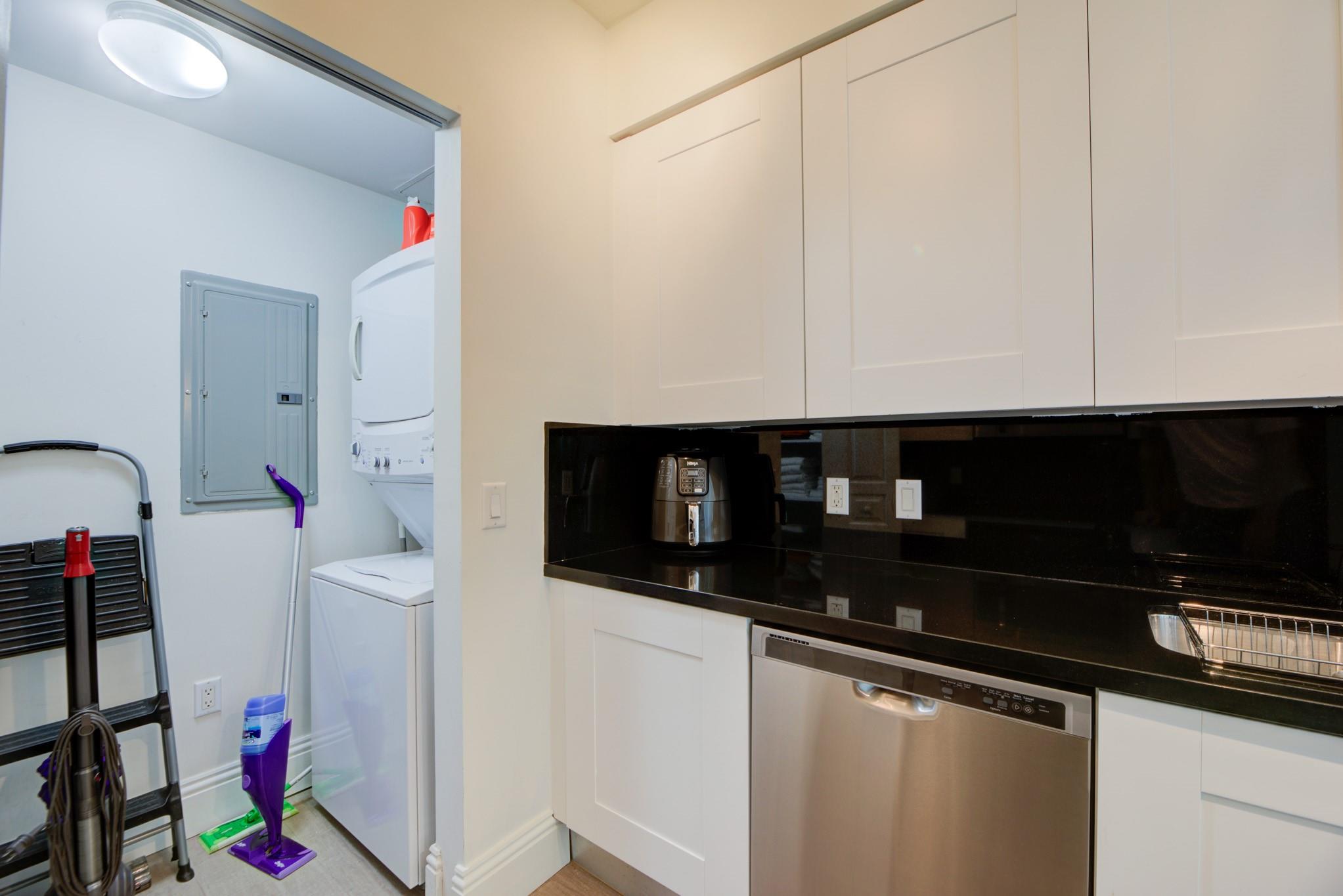 350 LAS OLAS PLACE - Residential