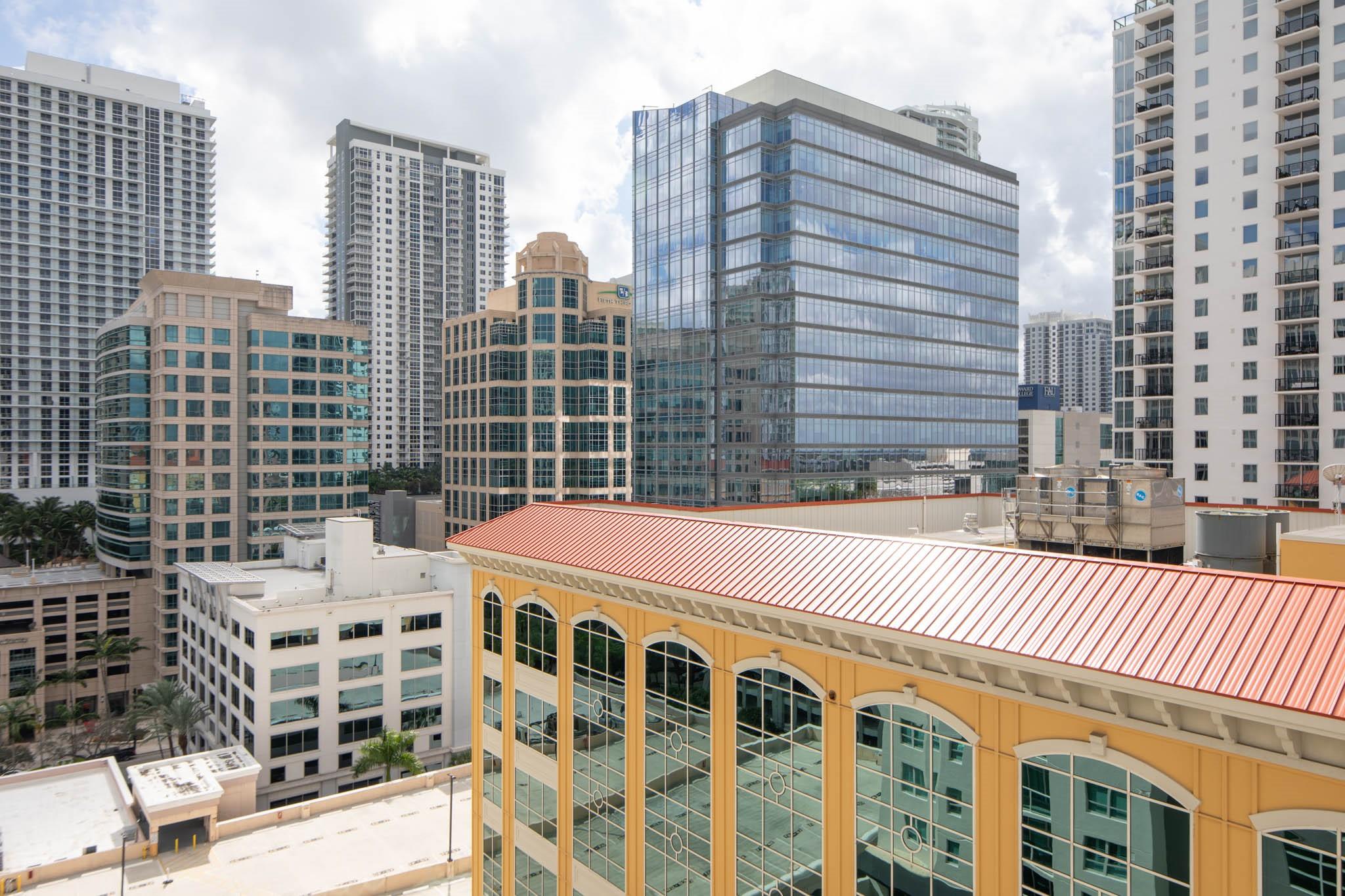 350 LAS OLAS PLACE - Residential