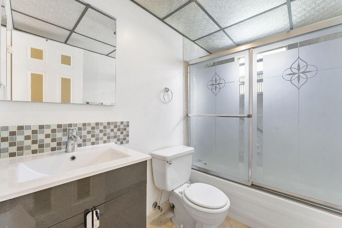 KINGS POINT FLANDERS A THRU T CONDOS - Residential