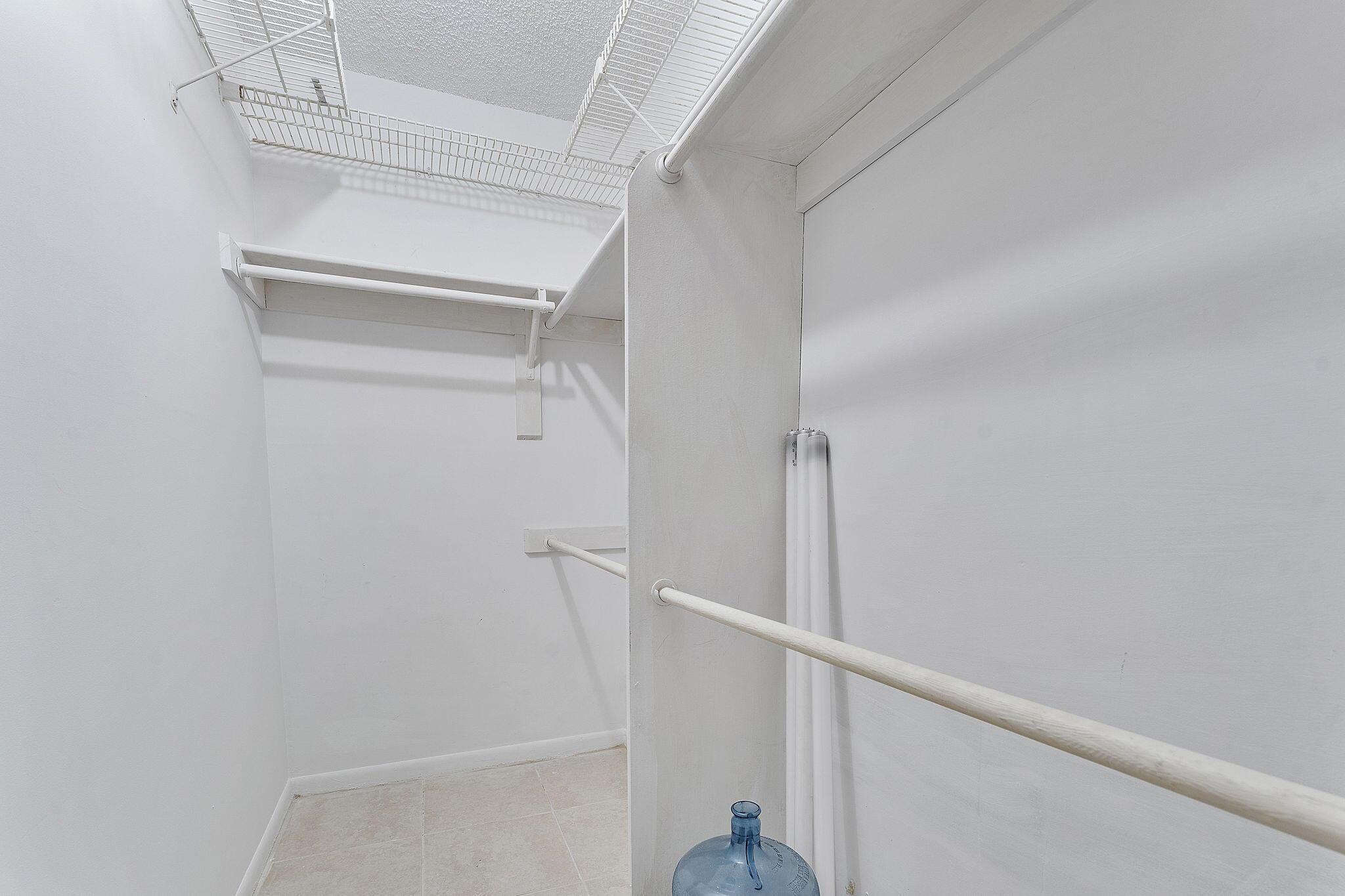 KINGS POINT FLANDERS A TH - Residential