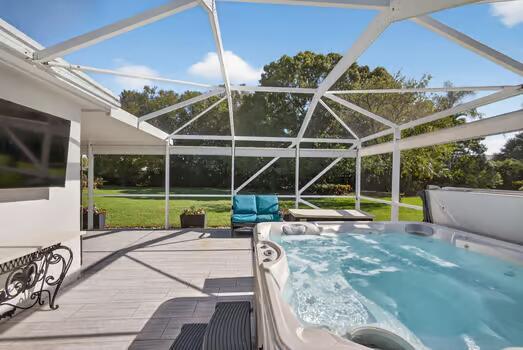 EASTPOINTE COUNTRY CLUB 7 - Residential