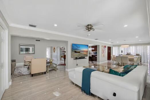 EASTPOINTE COUNTRY CLUB 7 - Residential