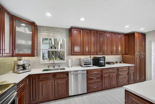 EASTPOINTE COUNTRY CLUB 7 - Residential