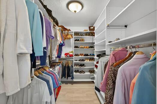 EASTPOINTE COUNTRY CLUB 7 - Residential