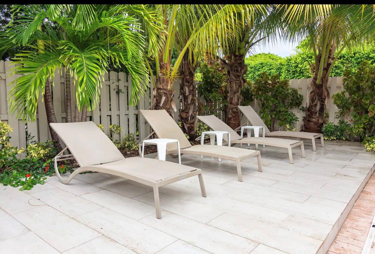 HOLLYWOOD LAKES SEC - Residential Lease