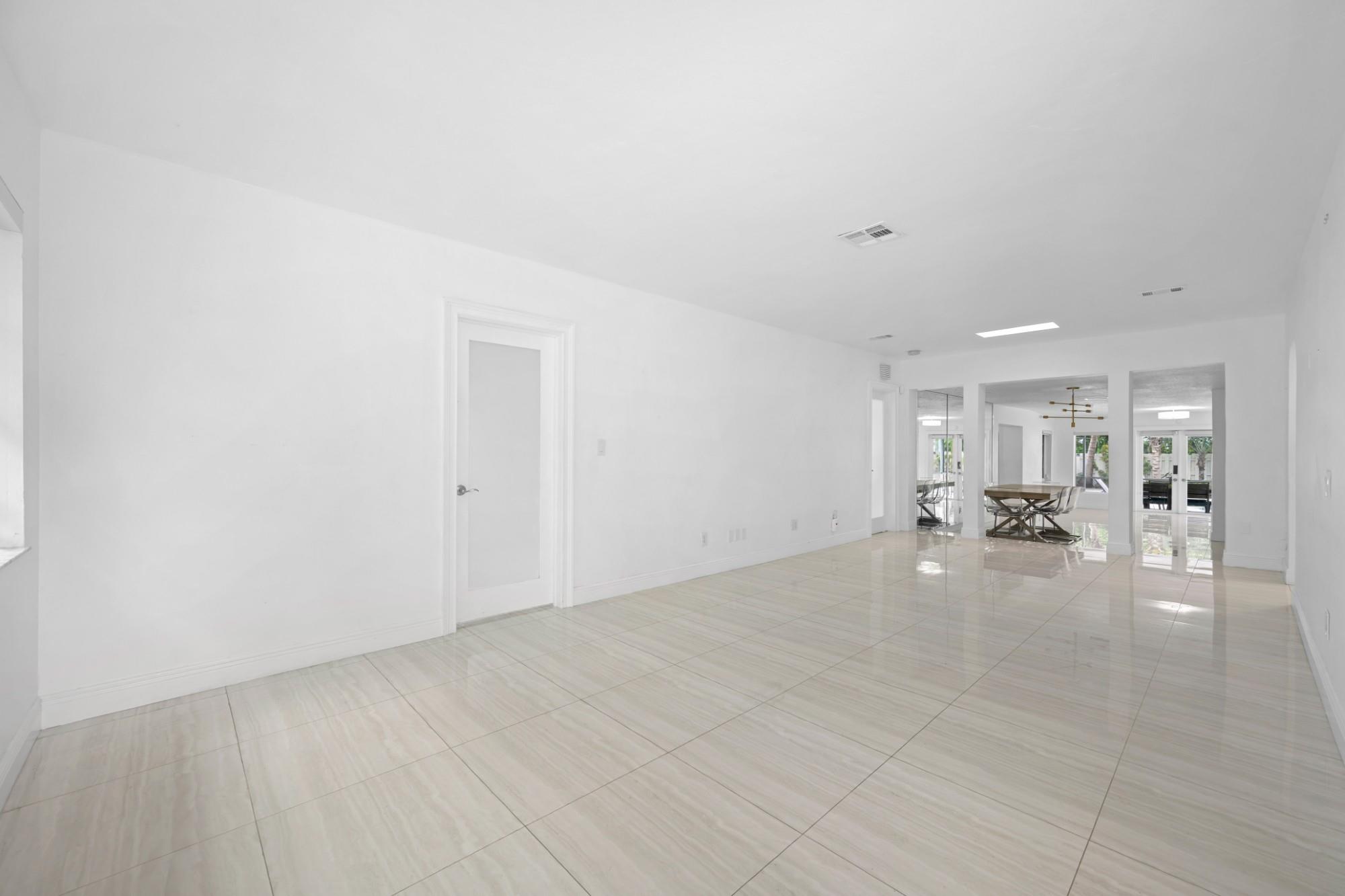 HOLLYWOOD LAKES SEC - Residential Lease