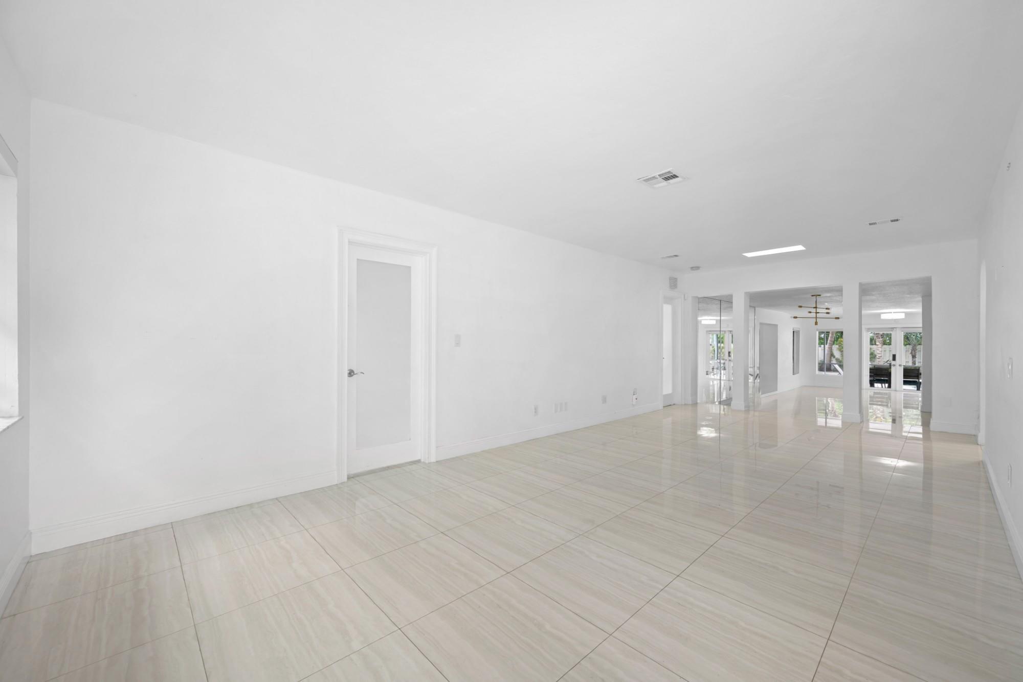 HOLLYWOOD LAKES SEC - Residential Lease