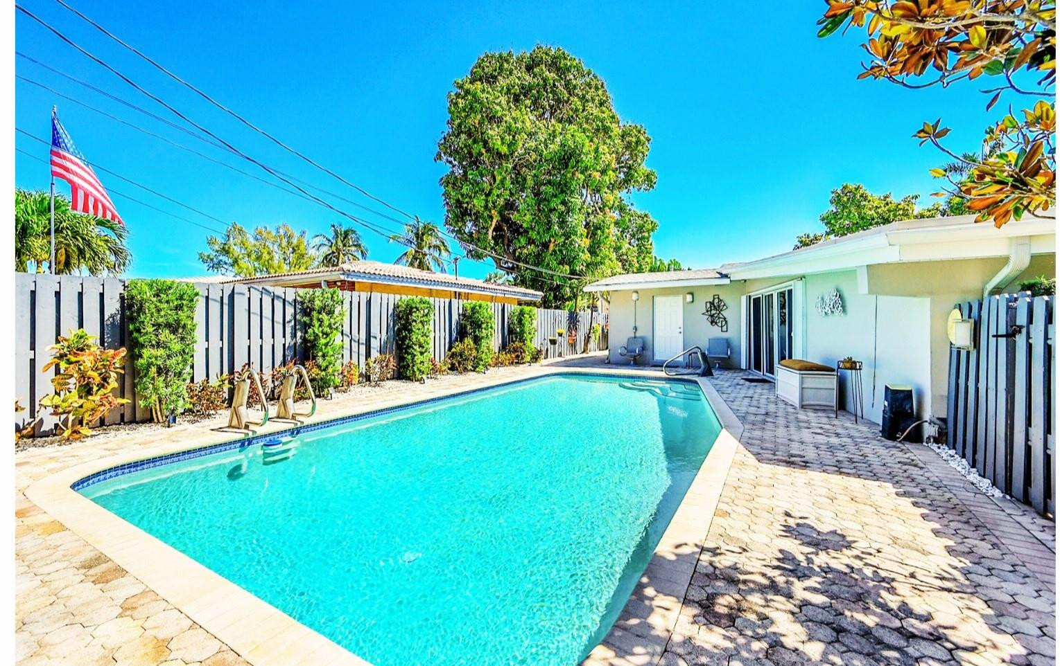 Coral Brook 37-18 B - Residential