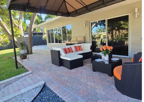 Tiny photo for 3044 NE 15th Terrace, Oakland Park, FL 33334 (MLS # F10552159)