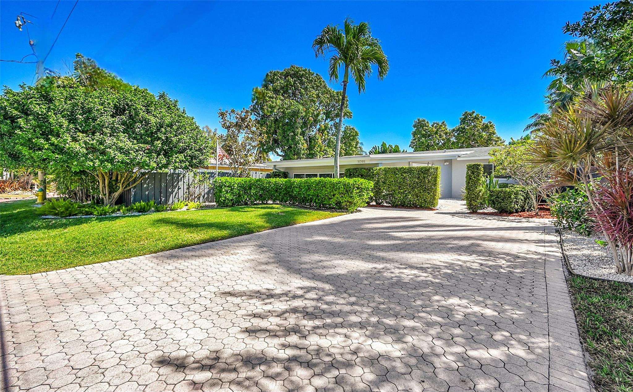 3044 NE 15th Terrace