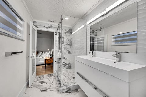 Tiny photo for 3044 NE 15th Terrace, Oakland Park, FL 33334 (MLS # F10552159)