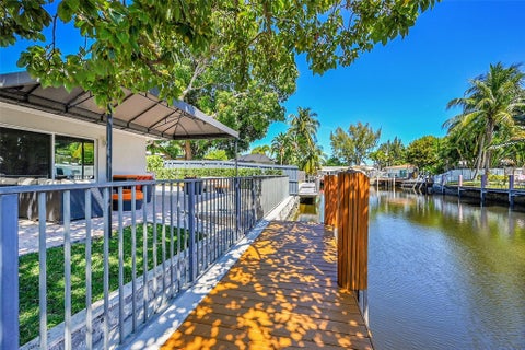 Tiny photo for 3044 NE 15th Terrace, Oakland Park, FL 33334 (MLS # F10552159)