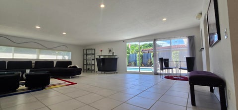 Tiny photo for 3044 NE 15th Terrace, Oakland Park, FL 33334 (MLS # F10552159)