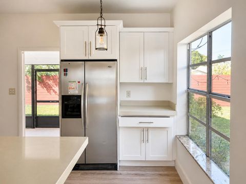 Tiny photo for 819 NE 2ND Court, Hallandale Beach, FL 33009 (MLS # B26054536)