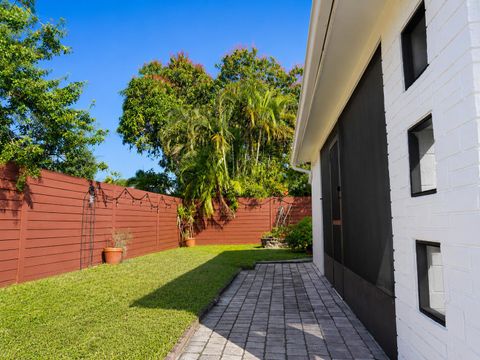 Tiny photo for 819 NE 2ND Court, Hallandale Beach, FL 33009 (MLS # B26054536)