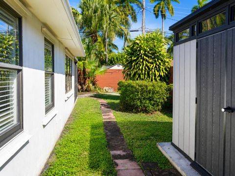 Tiny photo for 819 NE 2ND Court, Hallandale Beach, FL 33009 (MLS # B26054536)
