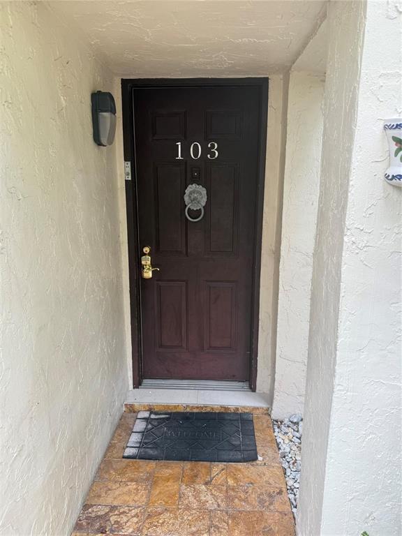 19428 NE 26th Avenue 103b, Miami, FL, 33180/$379,000 1 19428 NE 26th Avenue 103b