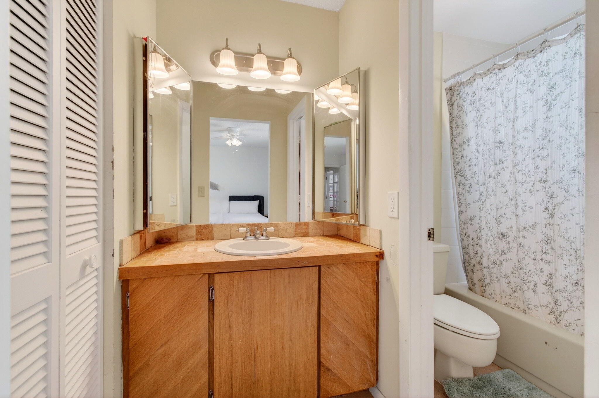 Pineapple Walk - Residential