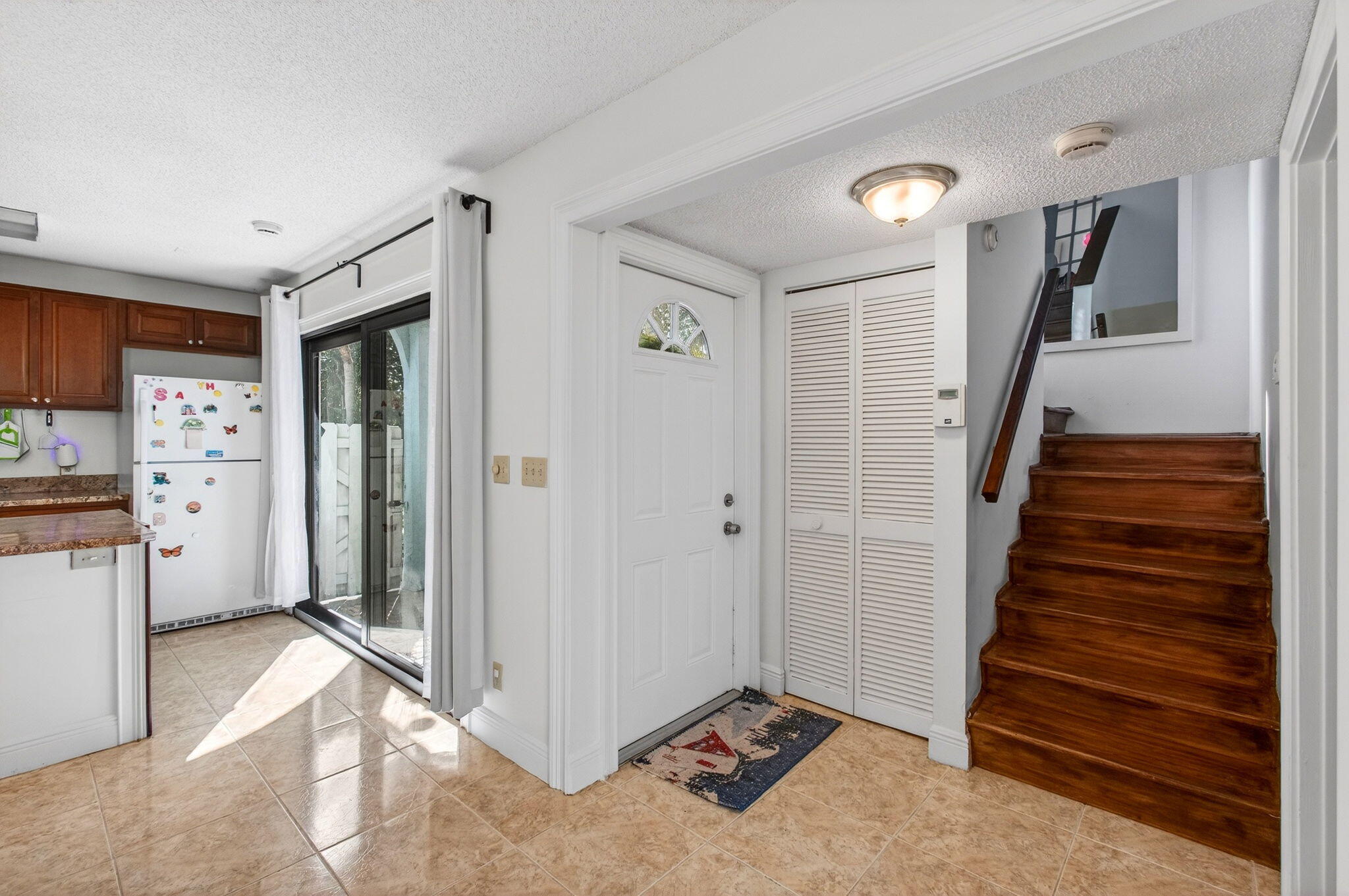 Pineapple Walk - Residential