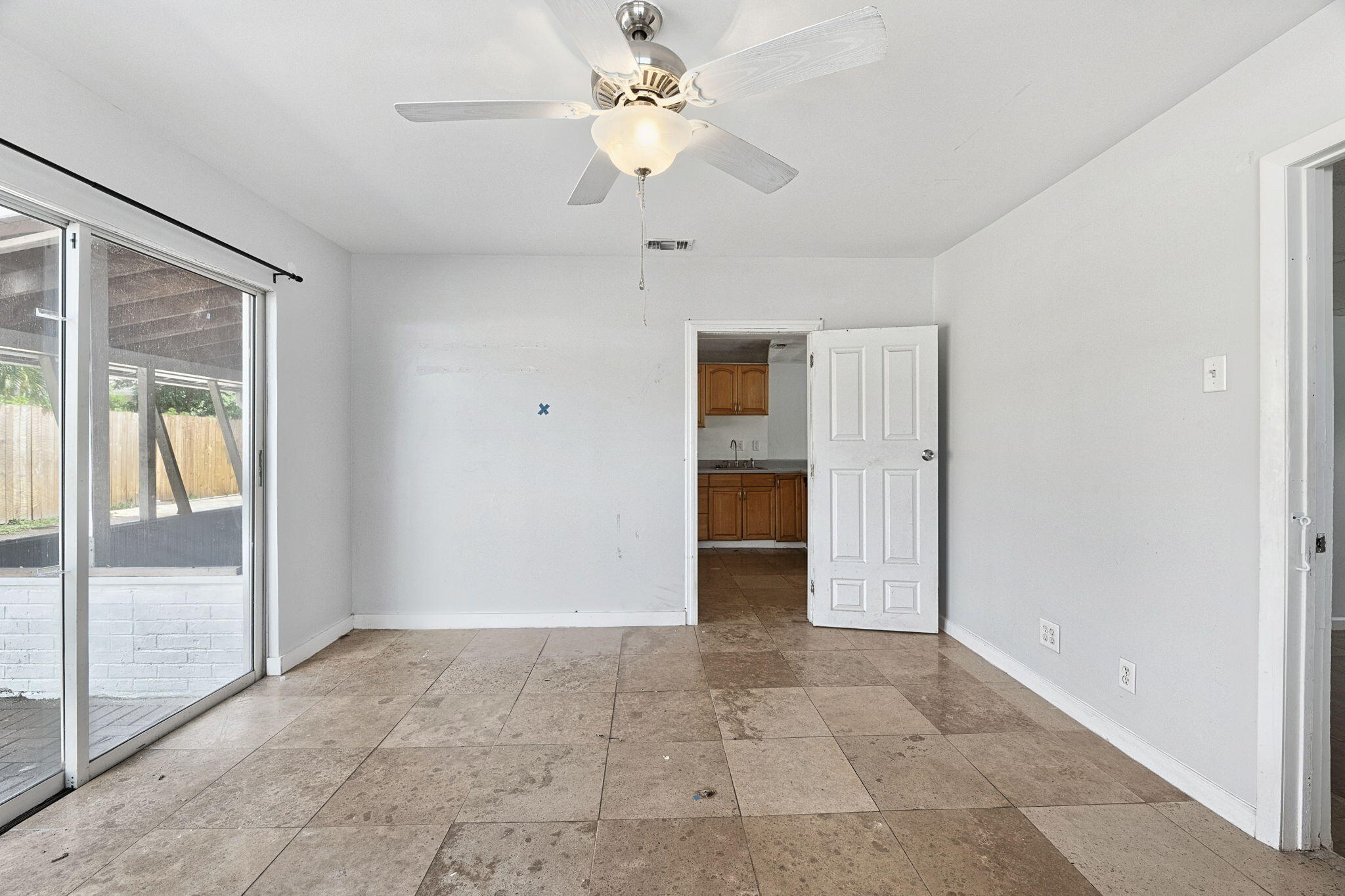 1537 NE 31ST Street