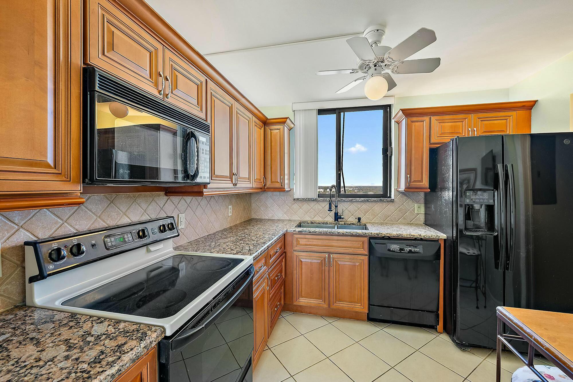 OCEAN TRAIL CONDO IV - Residential Lease