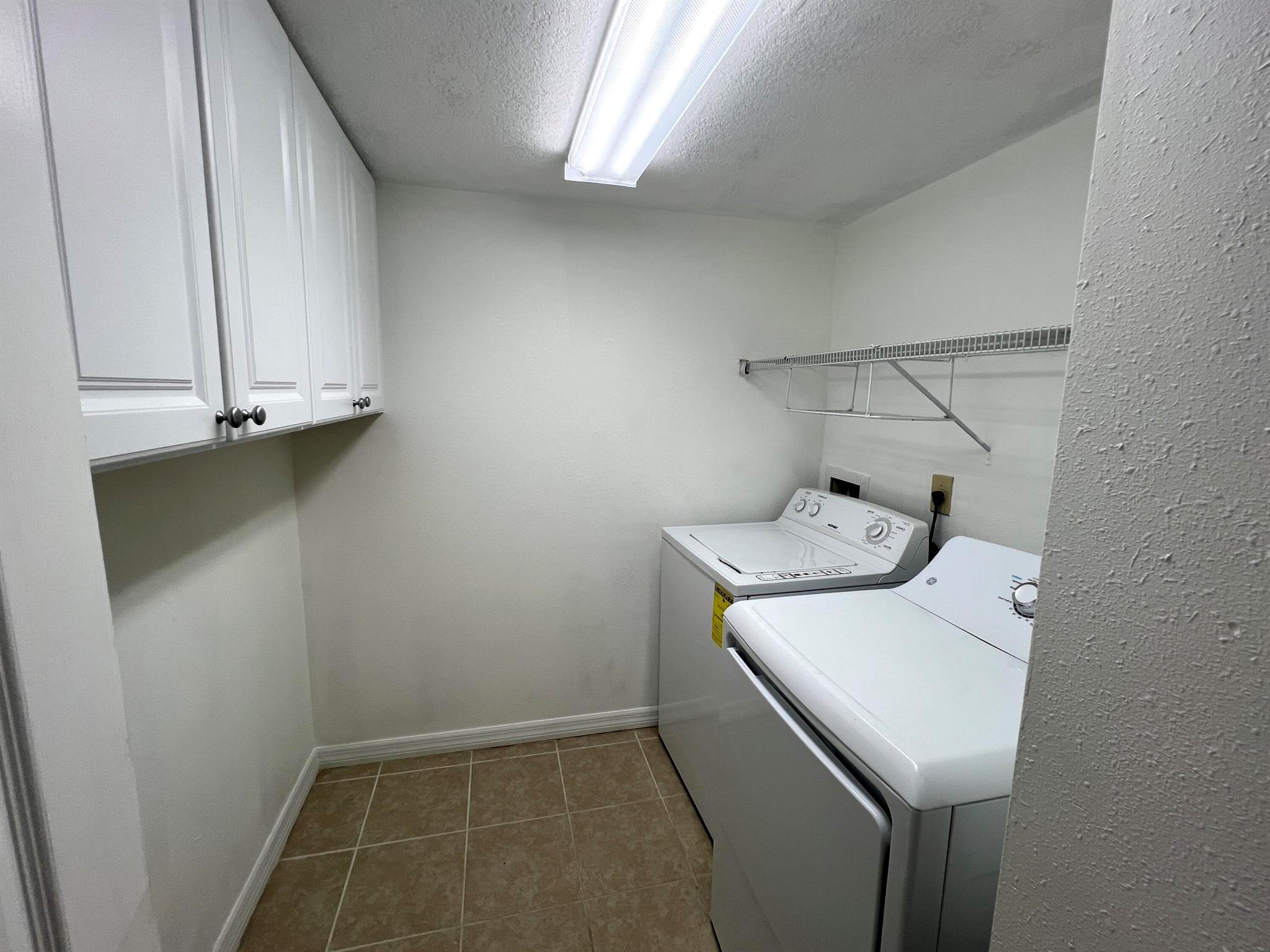 PALM CLUB VILLAGE II COND - Residential Lease