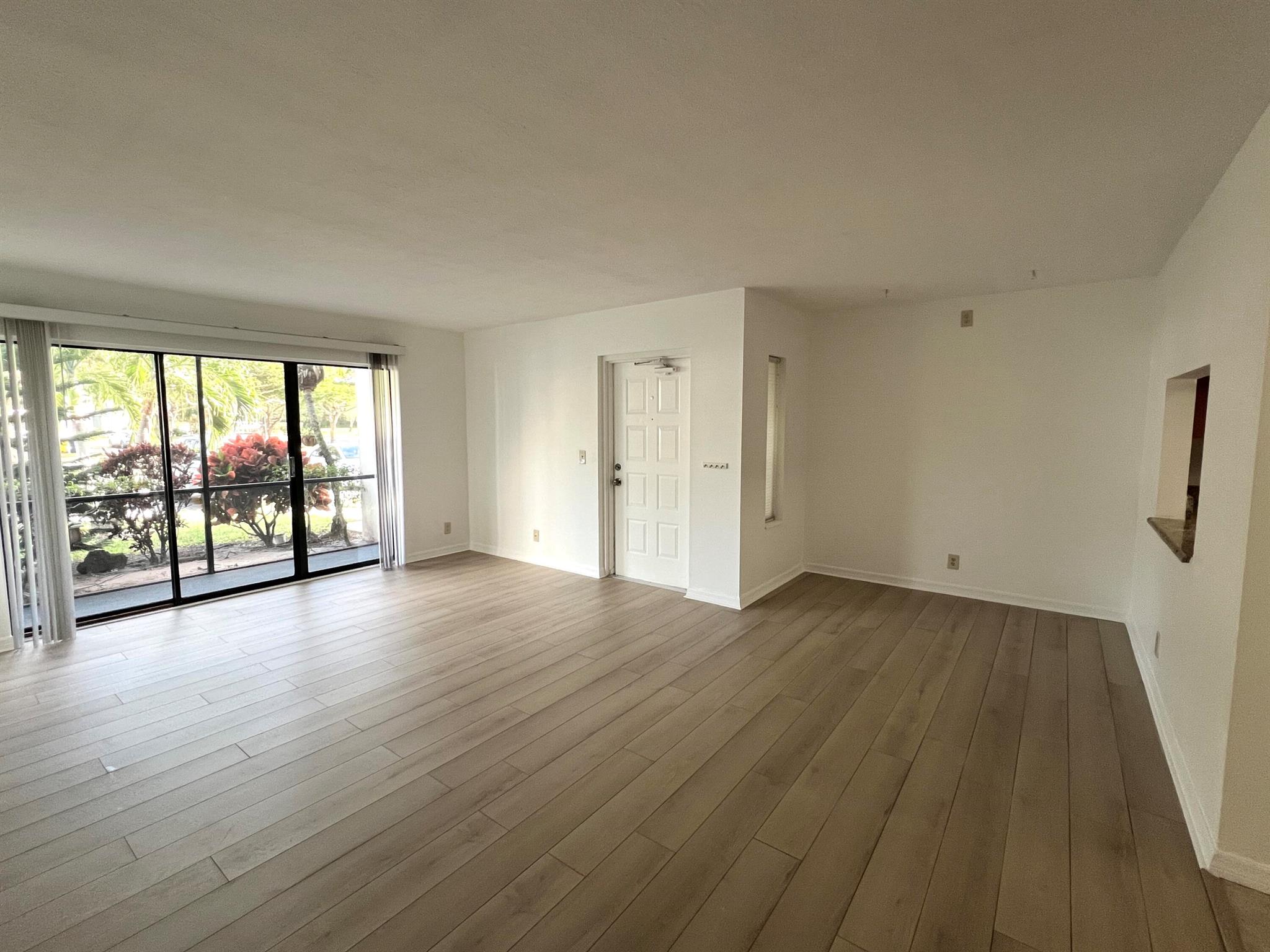 PALM CLUB VILLAGE II COND - Residential Lease