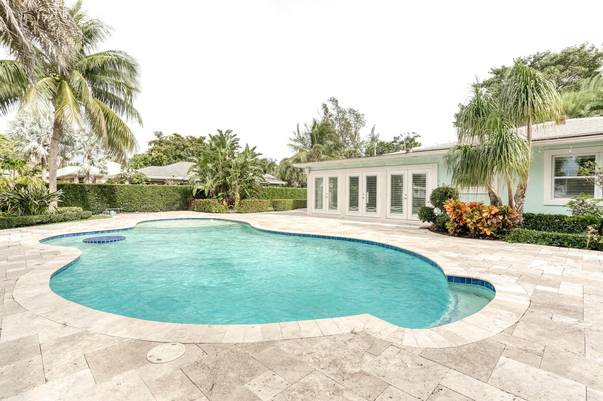 12293 Coconut Row