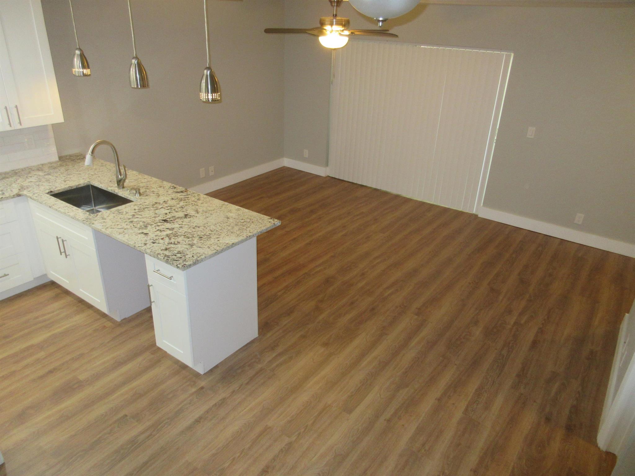 CYPRESS ESTATES OF PALM S - Residential Lease