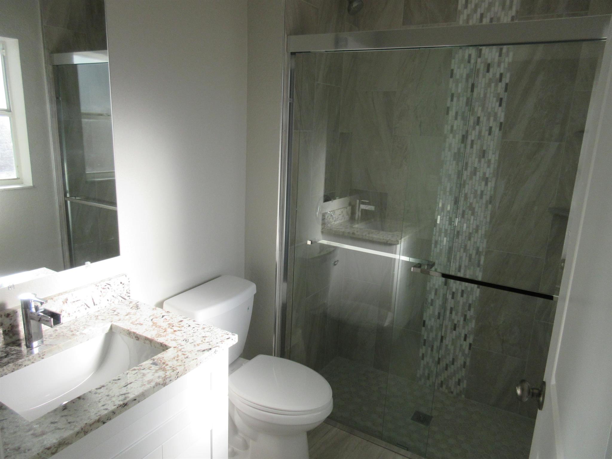 CYPRESS ESTATES OF PALM S - Residential Lease