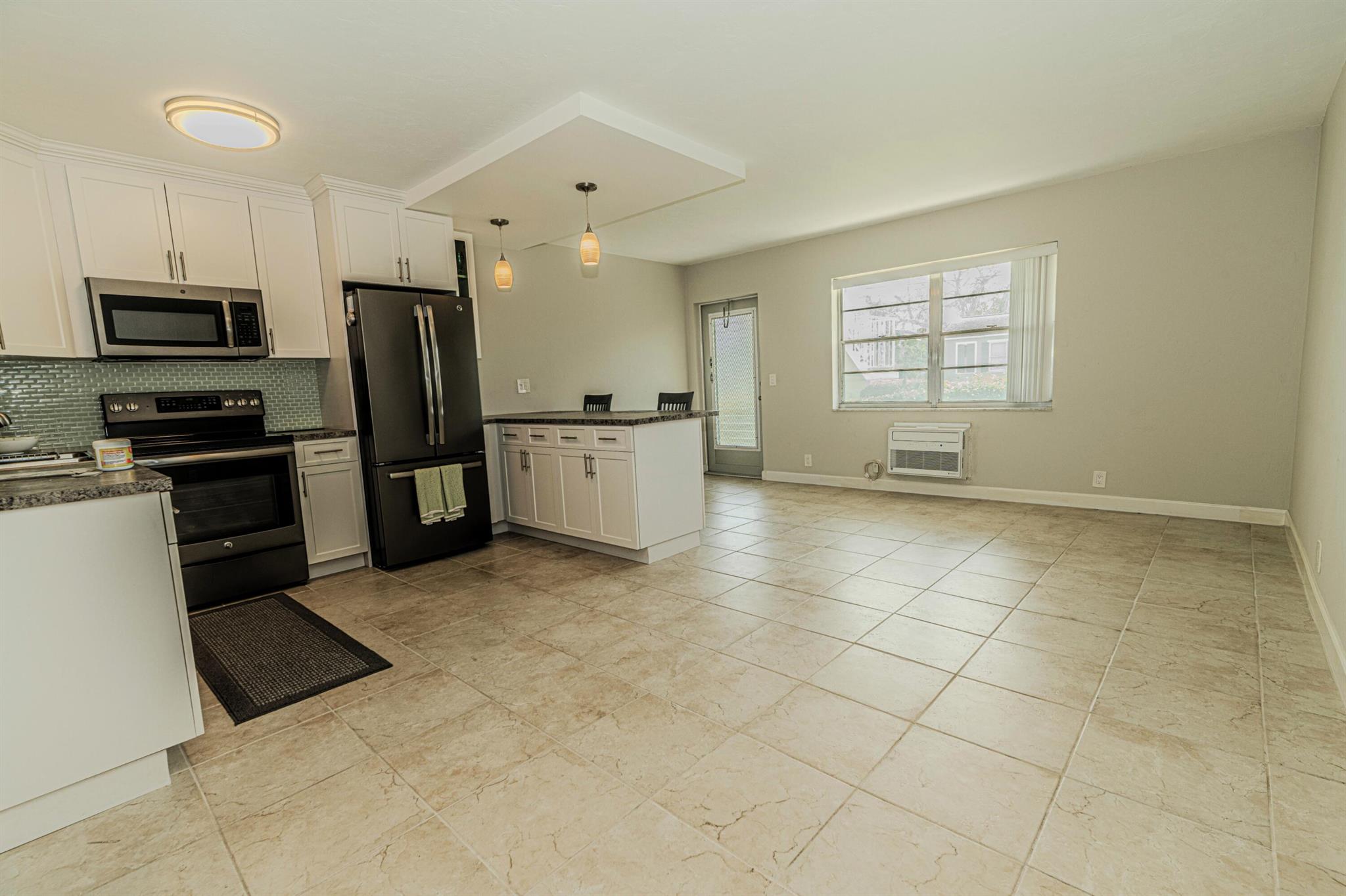 401 N J Street 5