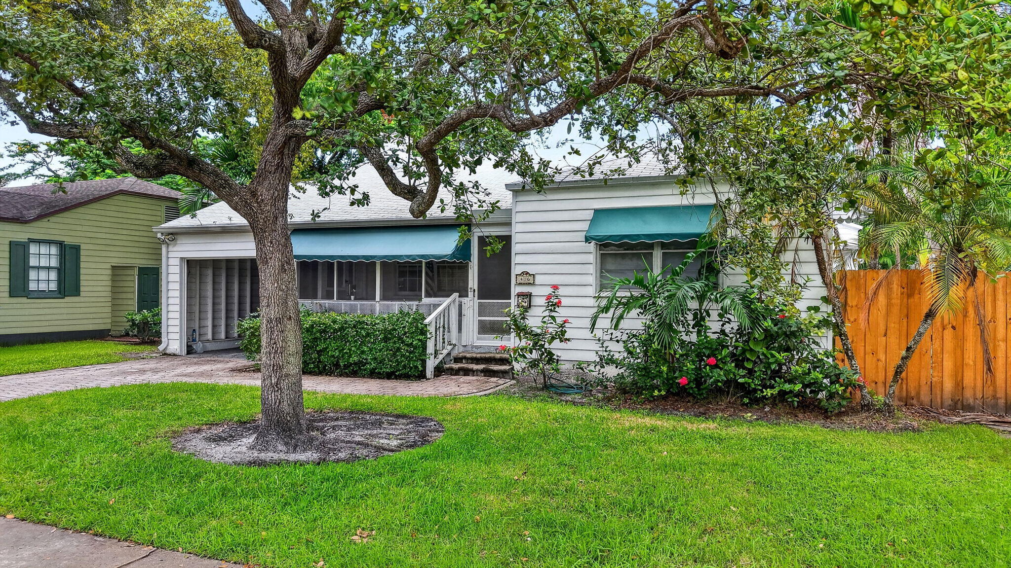 416 NE 11TH Avenue