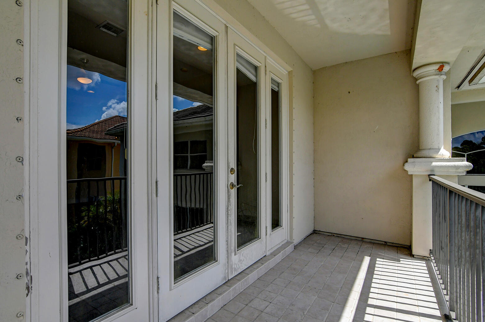 WELLINGTON VIEW - Residential