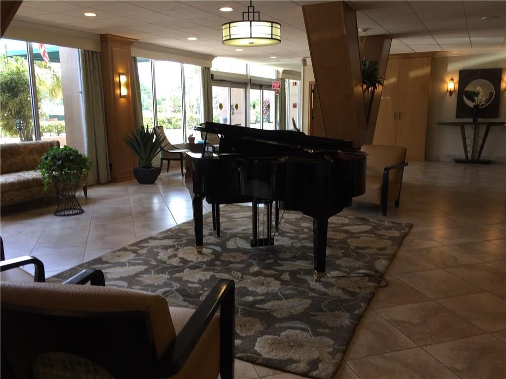Pompano Beach Club south - Residential